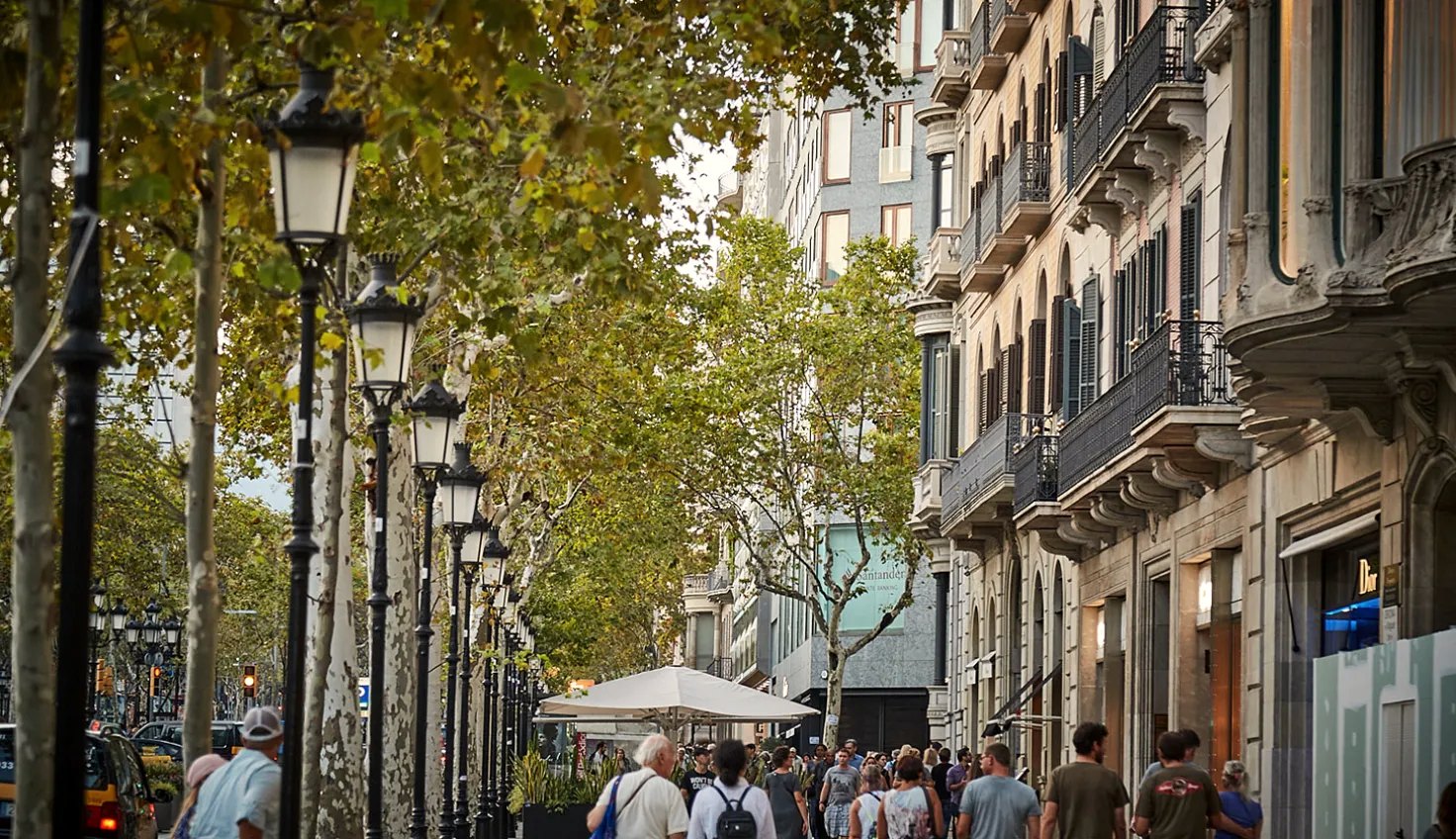 Passeig de Gràcia, Barcelona — la calle de la clínica del Dr. Herrería
